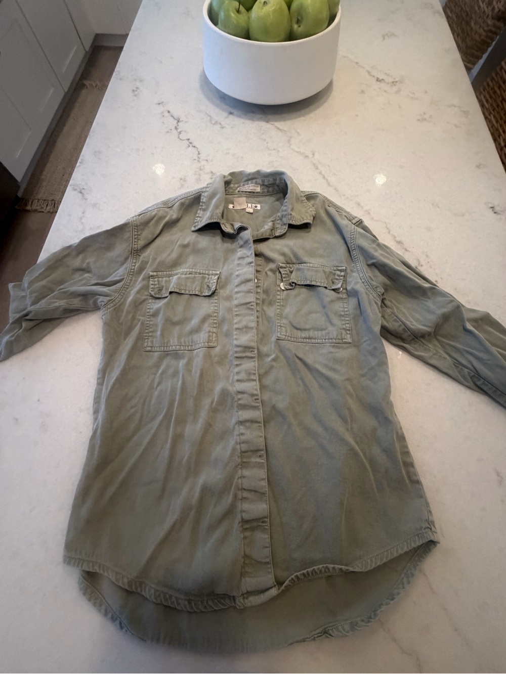 *A.M.I.*Men's Olive Long-Sleeve Casual Button-Up Shirt! M - Picture 4 of 7